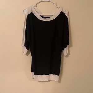 New York & Company Black and Cream Short Sleeve Top